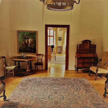 Rokokovy Zamek Homestay szállás *